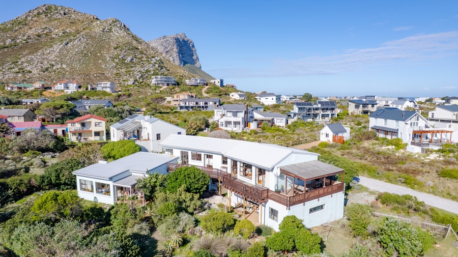 6 Bedroom Property for Sale in Pringle Bay Western Cape